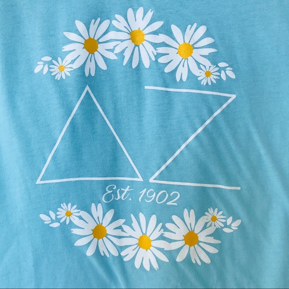 Delta Zeta DZ Blue Daisy Tee - Picture 2 of 6